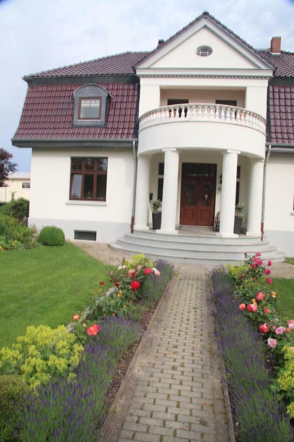 Moltke-Villa Teterow Exterior photo